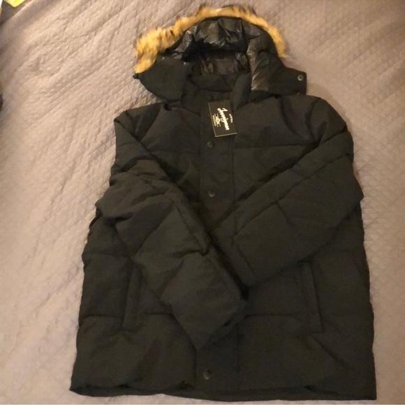 Black puffer long coat with faux fur hood size Large - Picture 12 of 16